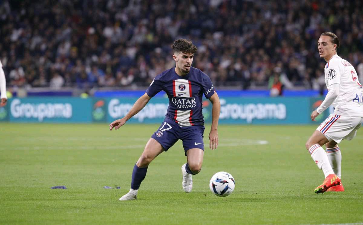 息密度更高 息密度更高