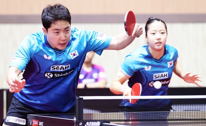 而同场竞技 而同场竞技