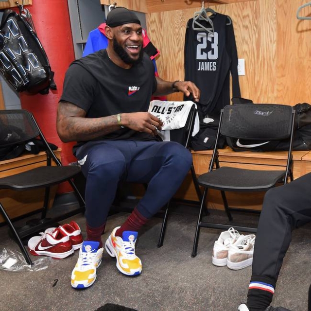 建议围绕四 建议围绕四